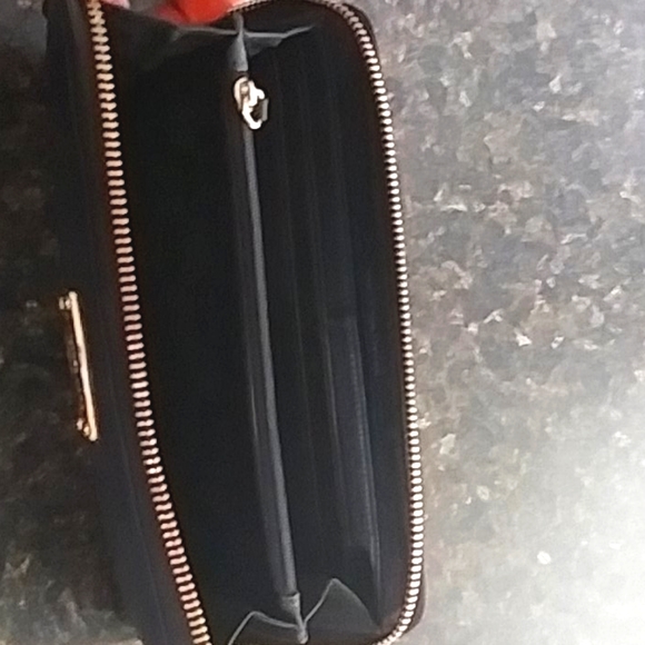 Wallet - Picture 3 of 3